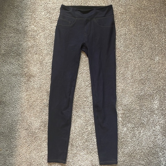 Spanx Assets Denim Jeggings Size Small EUC - Picture 4 of 5